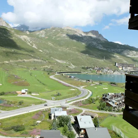 Avec Balcon Proche Pistes Et Commerces A - Fr-1-502-493 Appartement *